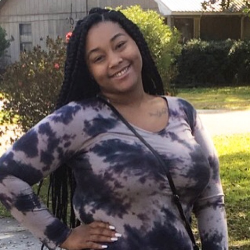 Meet your Posher, Shakayla